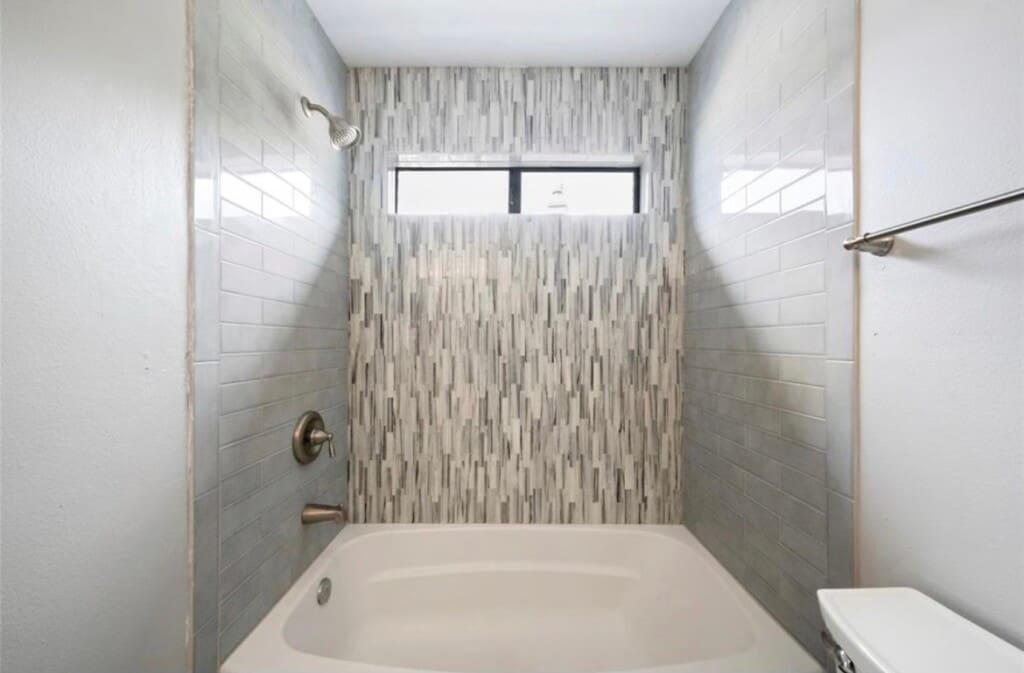 05ee80e1 cced 4631 ba29 7d24d9abb7cf.jpg