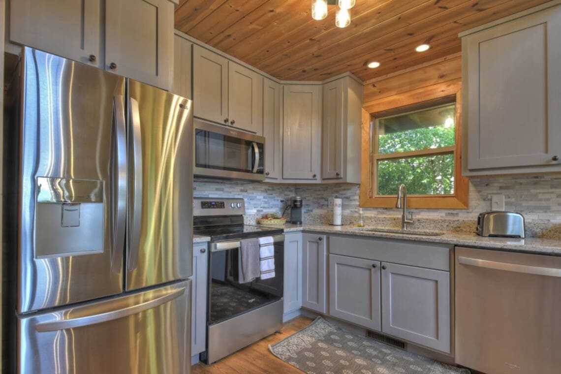 12703e1b 40c5 4b6d b840 ea697a7b7a40.jpg