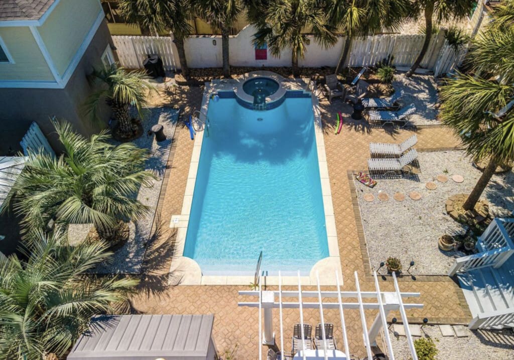 4b647664 bf85 4072 811f bc753cefb23e.jpg