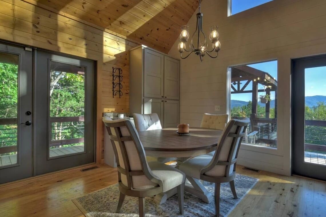 b4ff3fed bb1c 49dc b9ef 6a6f0f40db12.jpg